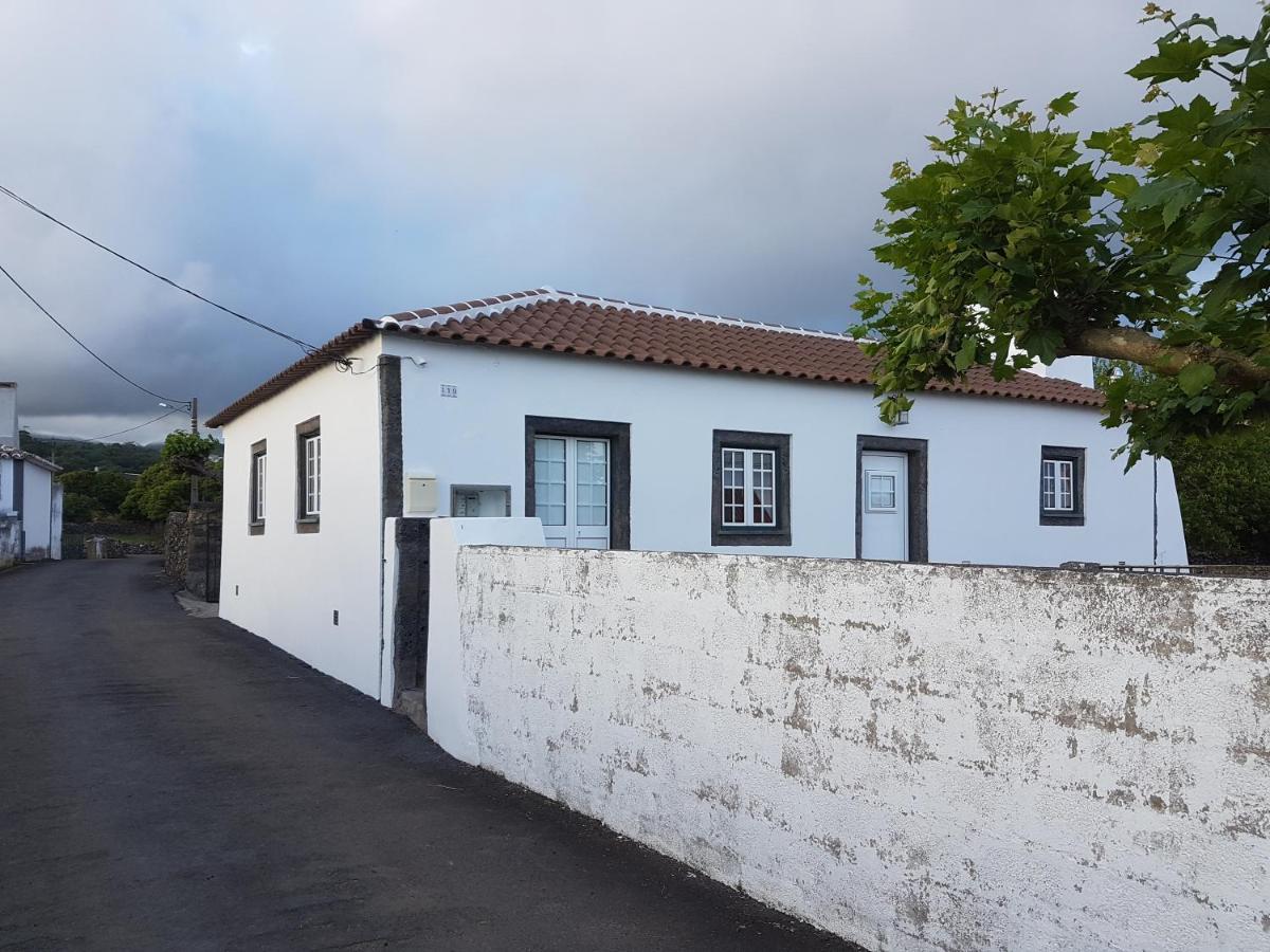 Golden House Villa Angra do Heroismo Exterior photo